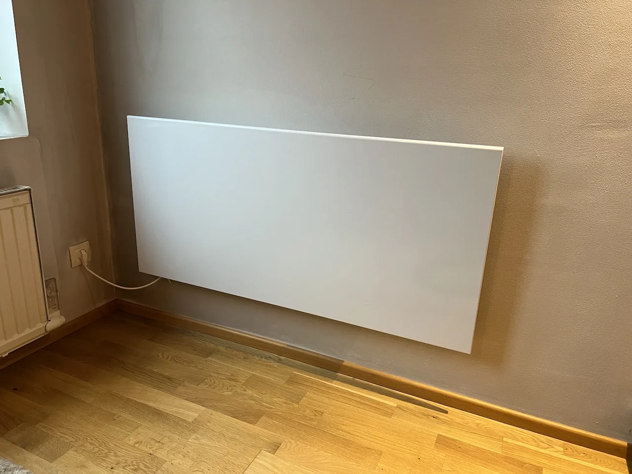 HST infrapuna küttepaneelid-WiFi